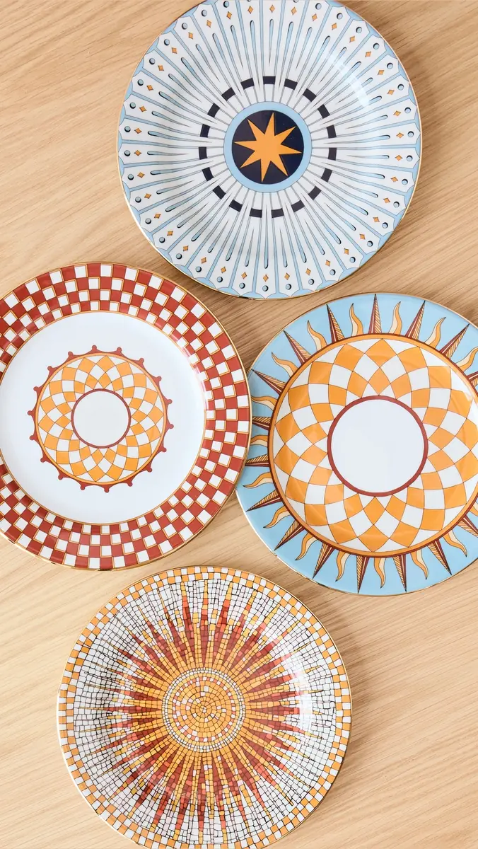 La DoubleJ Dessert Plates Set of 4 | Thumbnail 2