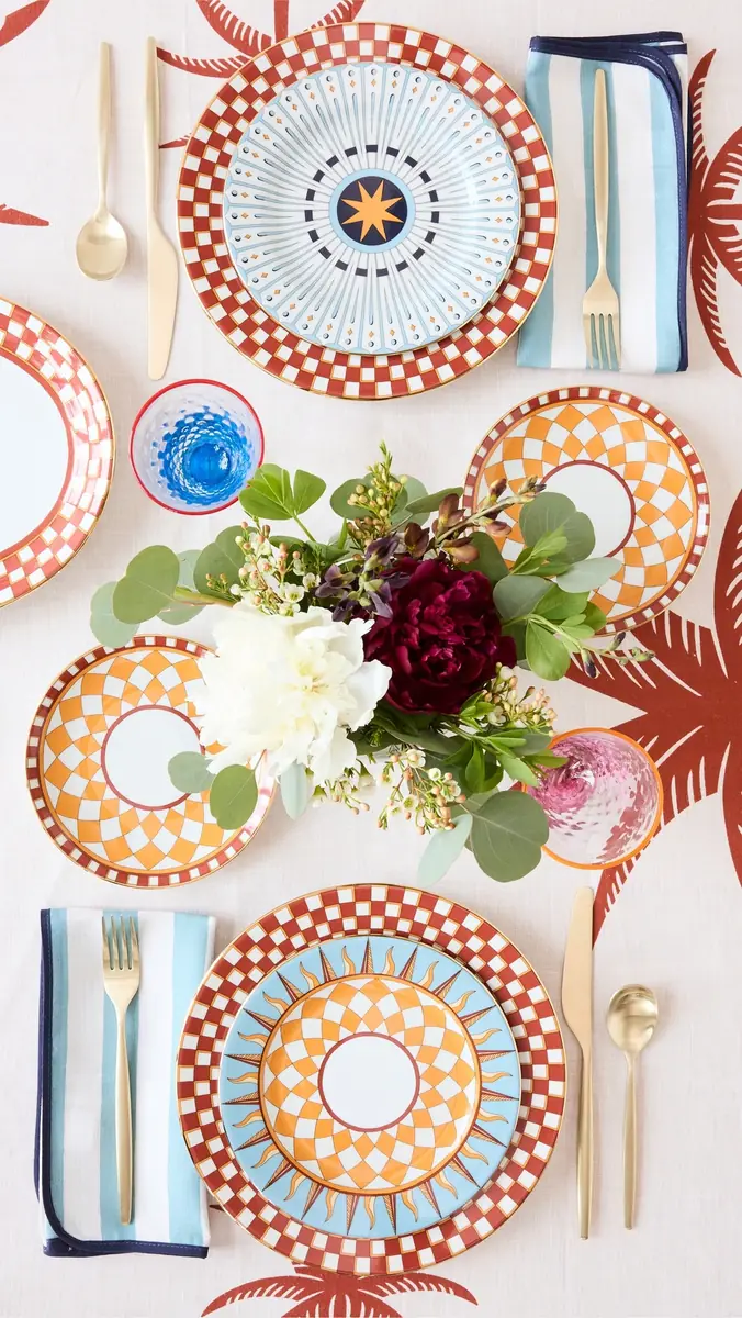 La DoubleJ Dessert Plates Set of 4 | Thumbnail 3