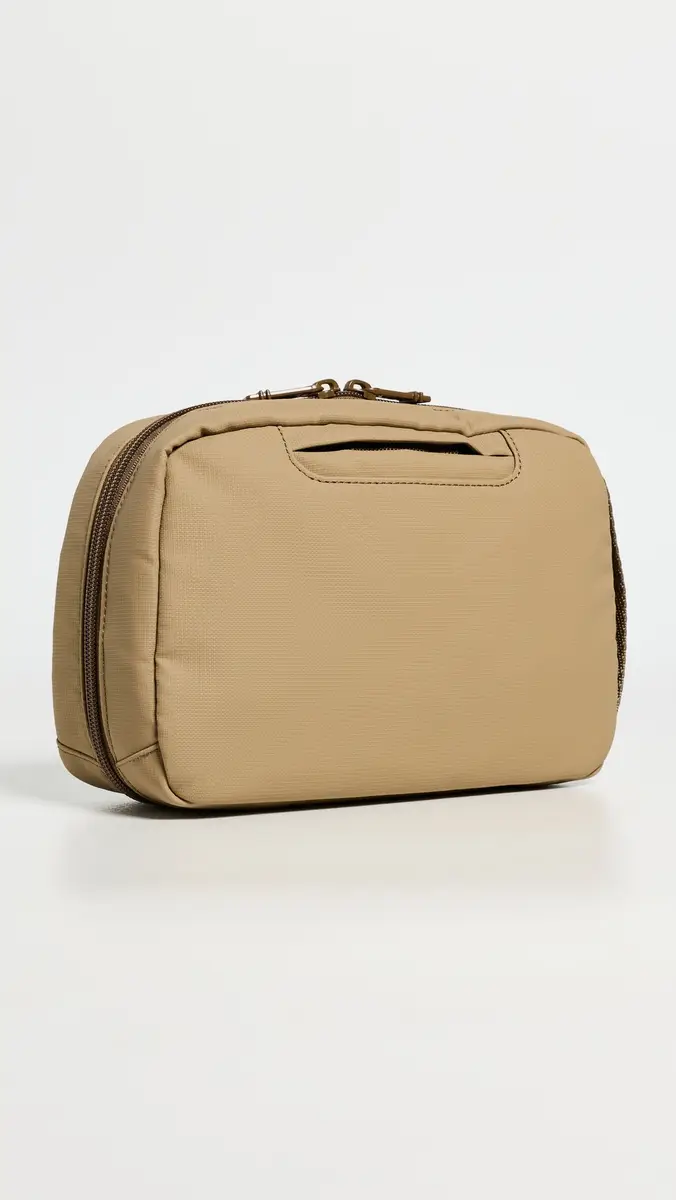 TUMI Response Travel Kit Khaki One Size | Thumbnail 4 TUMI Response Travel Kit Khaki One Size | Thumbnail 4