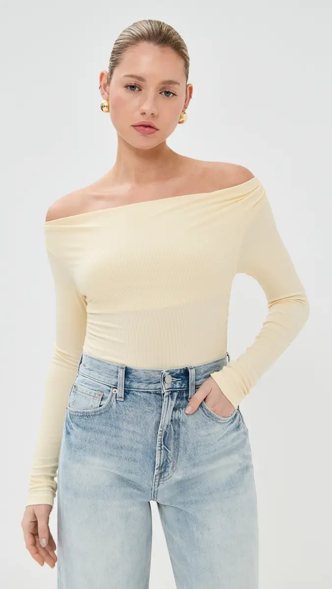 LE BOP Scarlet Off Shoulder Top | Thumbnail 2 LE BOP Scarlet Off Shoulder Top | Thumbnail 2