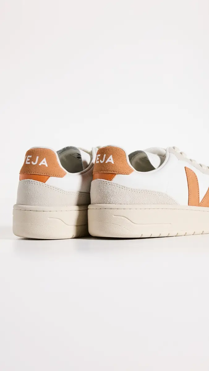 Veja V-90 Sneakers | Thumbnail 3 Veja V-90 Sneakers | Thumbnail 3