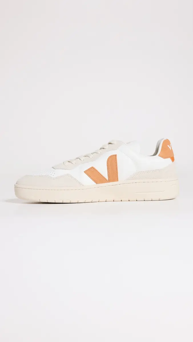 Veja V-90 Sneakers | Thumbnail 4 Veja V-90 Sneakers | Thumbnail 4