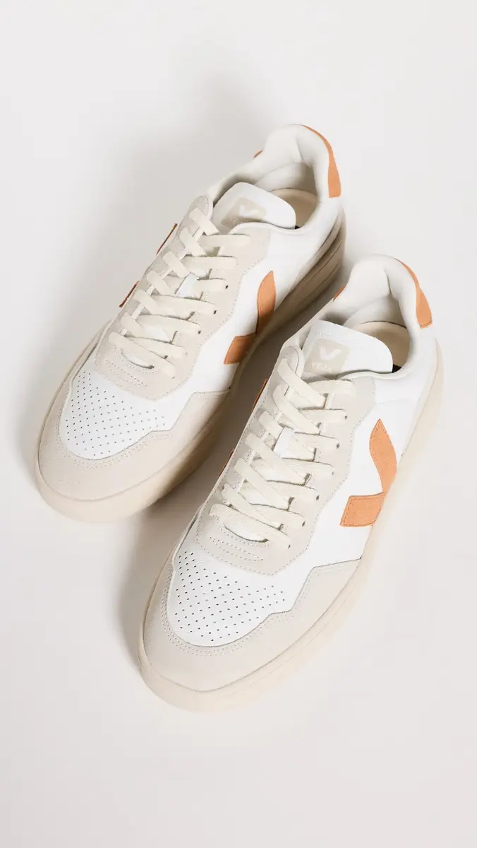 Veja V-90 Sneakers | Thumbnail 6 Veja V-90 Sneakers | Thumbnail 6