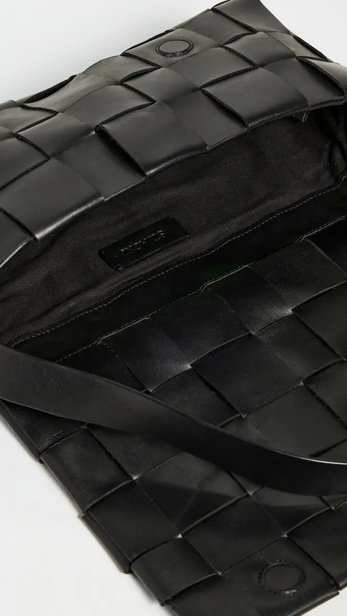 St. Agni Woven Envelope Mini Tote Black One Size | Thumbnail 6