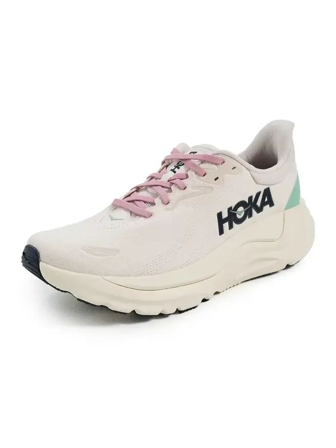 Arahi 8 Sneakers Arahi 8 Sneakers