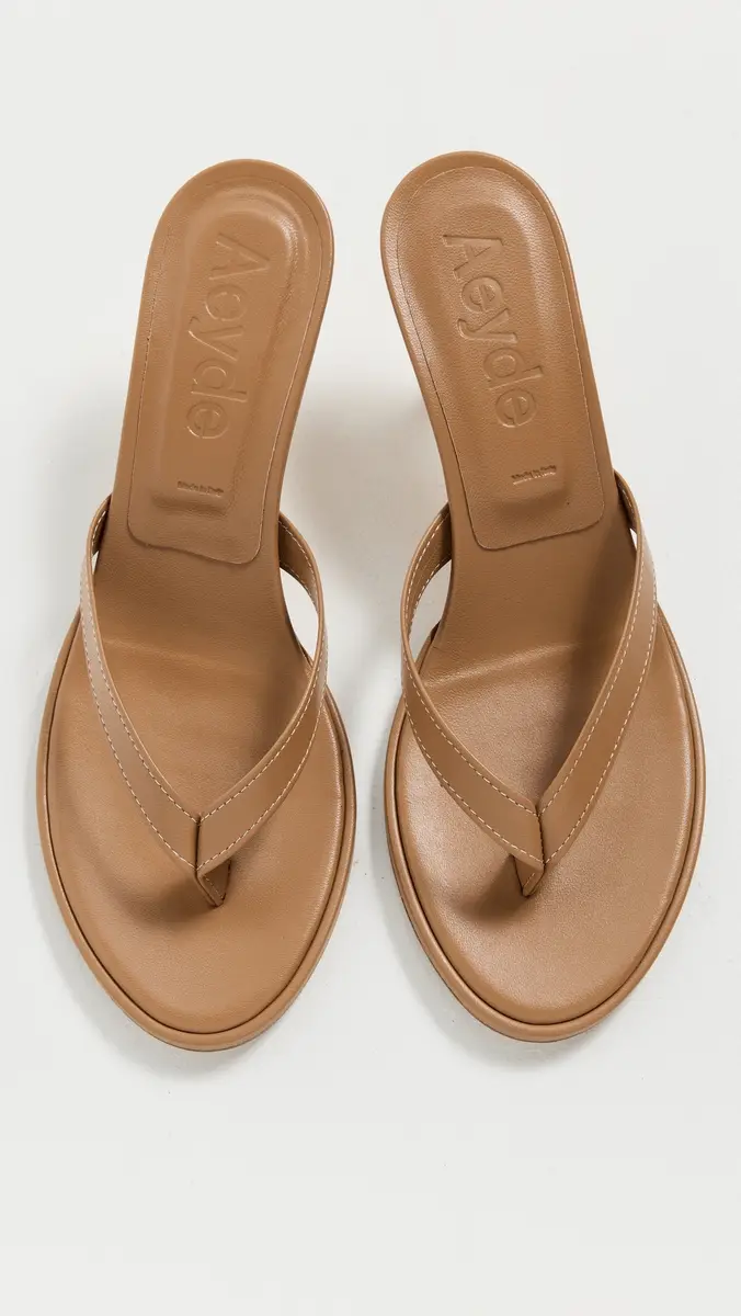AEYDE Daphne Nappa Leather Sandals Hazelnut | Thumbnail 5