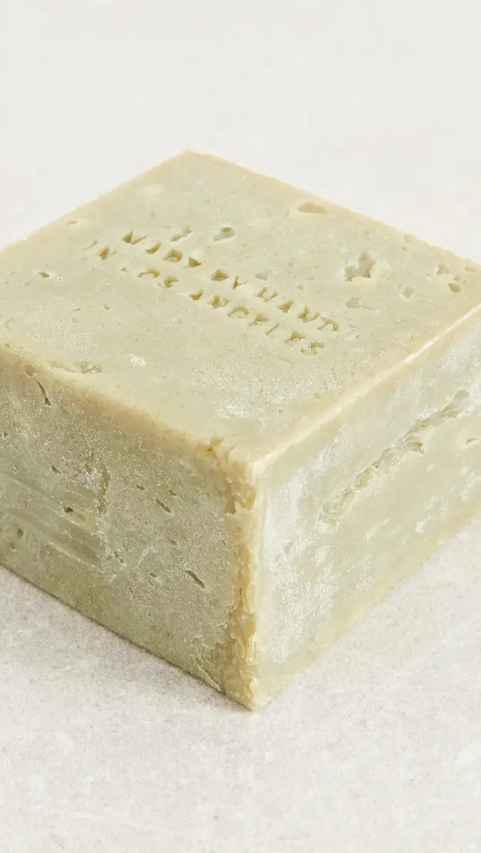 Flamingo Estate Roman Parsley and Fresh Rosemary Soap | Thumbnail 3 Flamingo Estate Roman Parsley and Fresh Rosemary Soap | Thumbnail 3