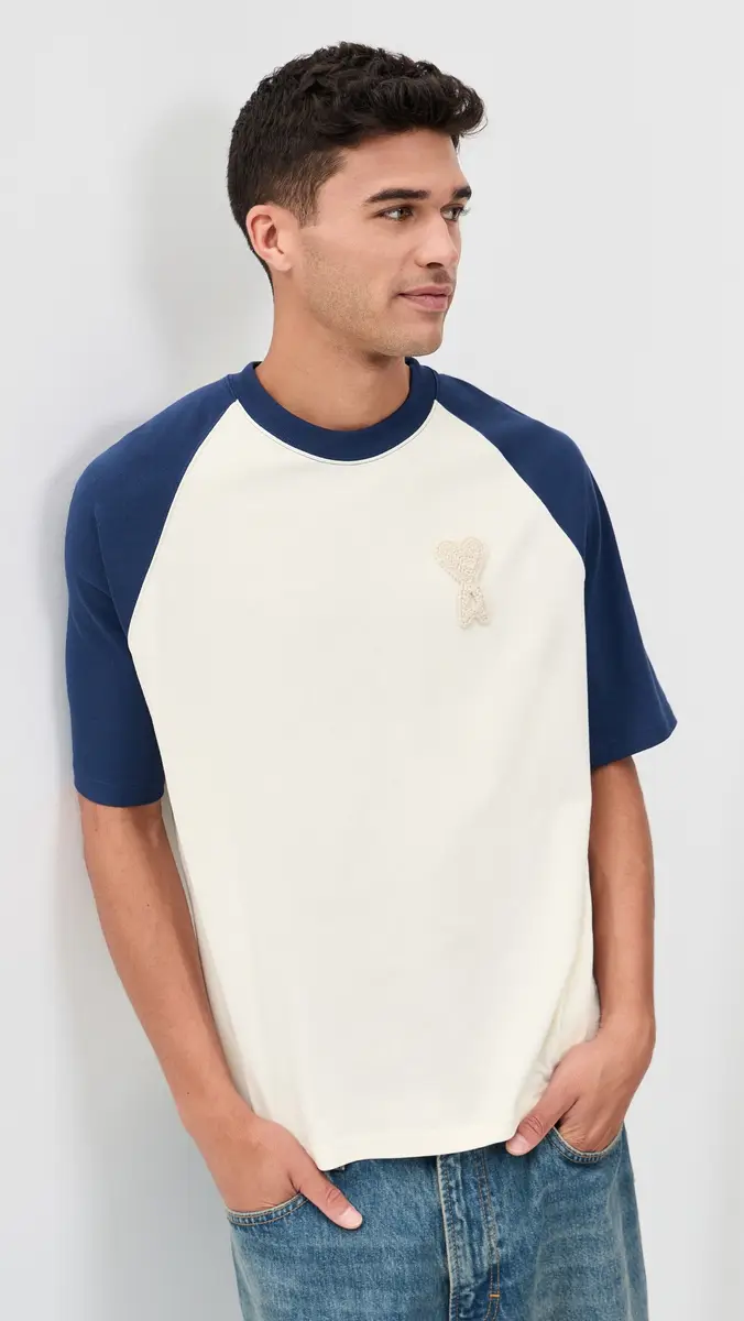 AMI Boxy Fit Raglan Tee Blanc Creme/Encre | Thumbnail 2 AMI Boxy Fit Raglan Tee Blanc Creme/Encre | Thumbnail 2