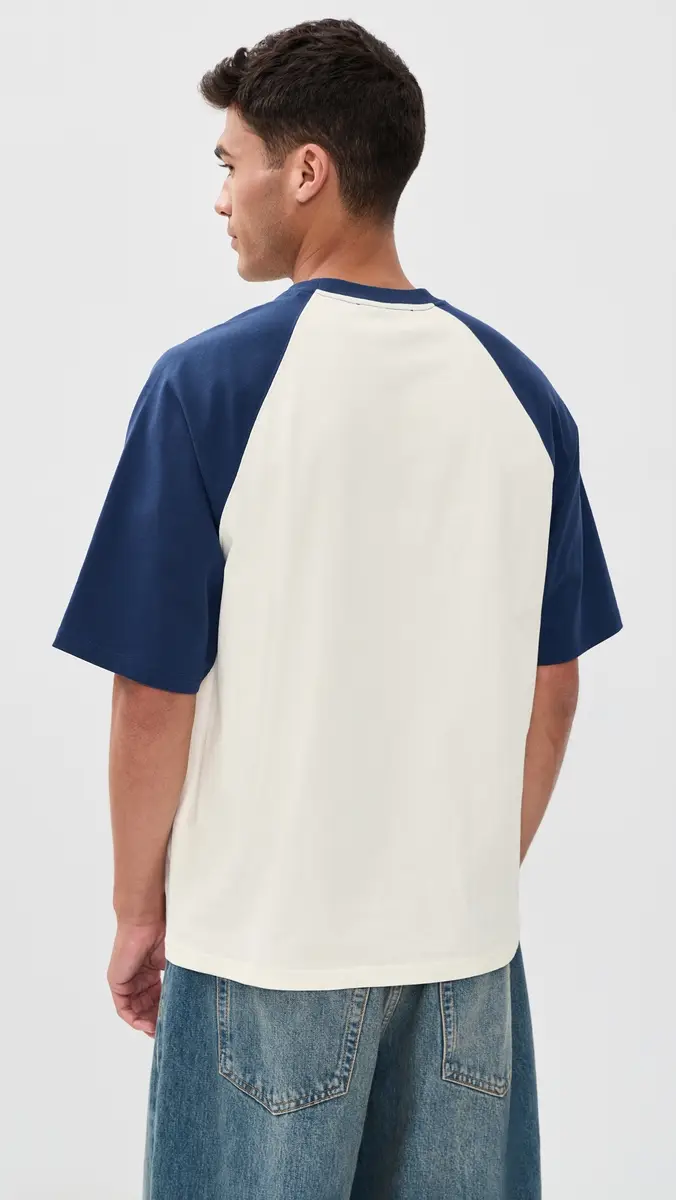 AMI Boxy Fit Raglan Tee Blanc Creme/Encre | Thumbnail 3 AMI Boxy Fit Raglan Tee Blanc Creme/Encre | Thumbnail 3