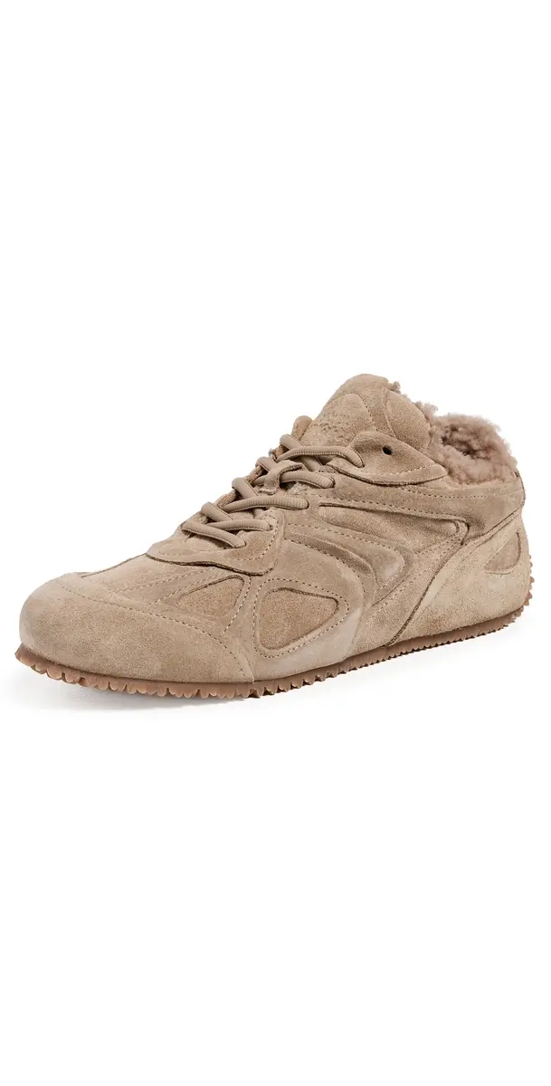 Axel Arigato Slow Shearling Sneakers Brown/Gum | Image 1 Axel Arigato Slow Shearling Sneakers Brown/Gum | Image 1