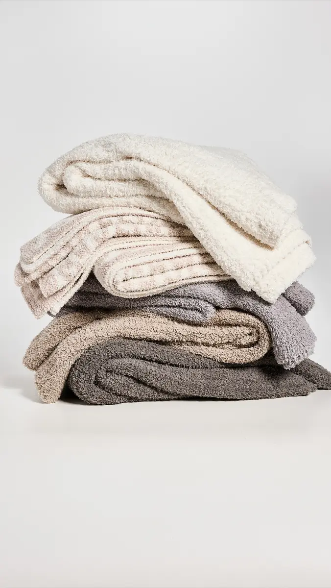 Barefoot Dreams CozyChic Throw | Thumbnail 4