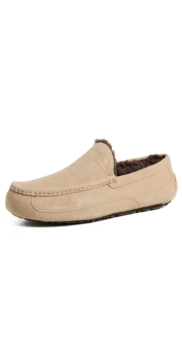 UGG Ascot Slippers Mustard Seed/Molasses | Image 1 UGG Ascot Slippers Mustard Seed/Molasses | Image 1