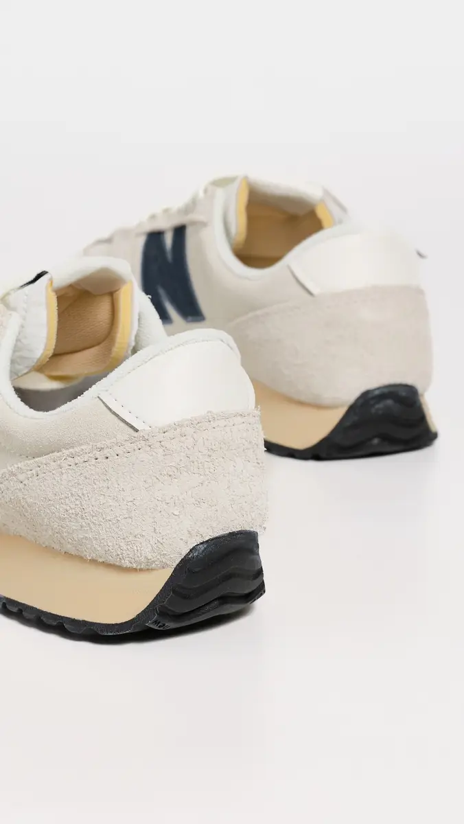 New Balance 471 Sneakers | Thumbnail 4 New Balance 471 Sneakers | Thumbnail 4