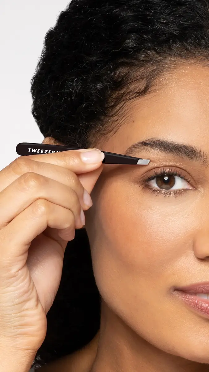 Tweezerman Brow Shaping Set No Color | Thumbnail 3