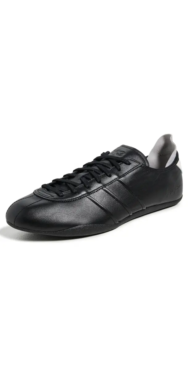 Y-3 Tokyo Sneakers Black/Owhite | Image 1 Y-3 Tokyo Sneakers Black/Owhite | Image 1