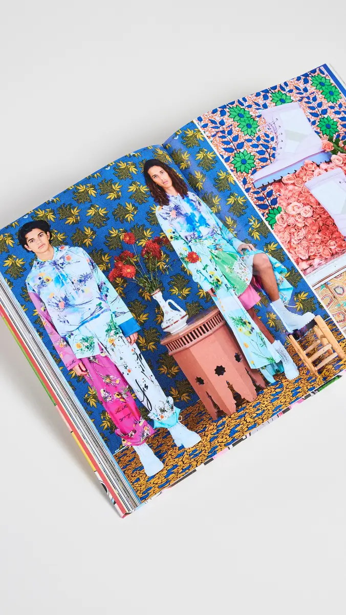 ASSOULINE Louis Vuitton: Virgil Abloh Book | Thumbnail 5 ASSOULINE Louis Vuitton: Virgil Abloh Book | Thumbnail 5