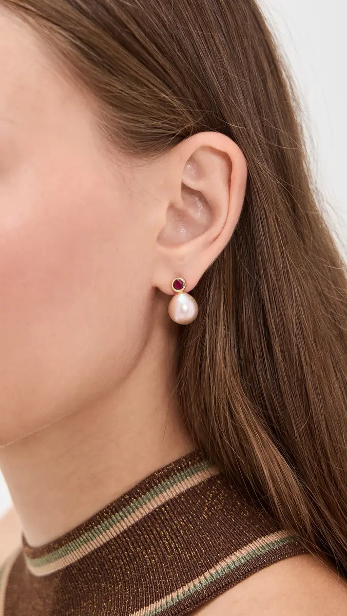 Shashi Aisha Stud Earrings | Thumbnail 3