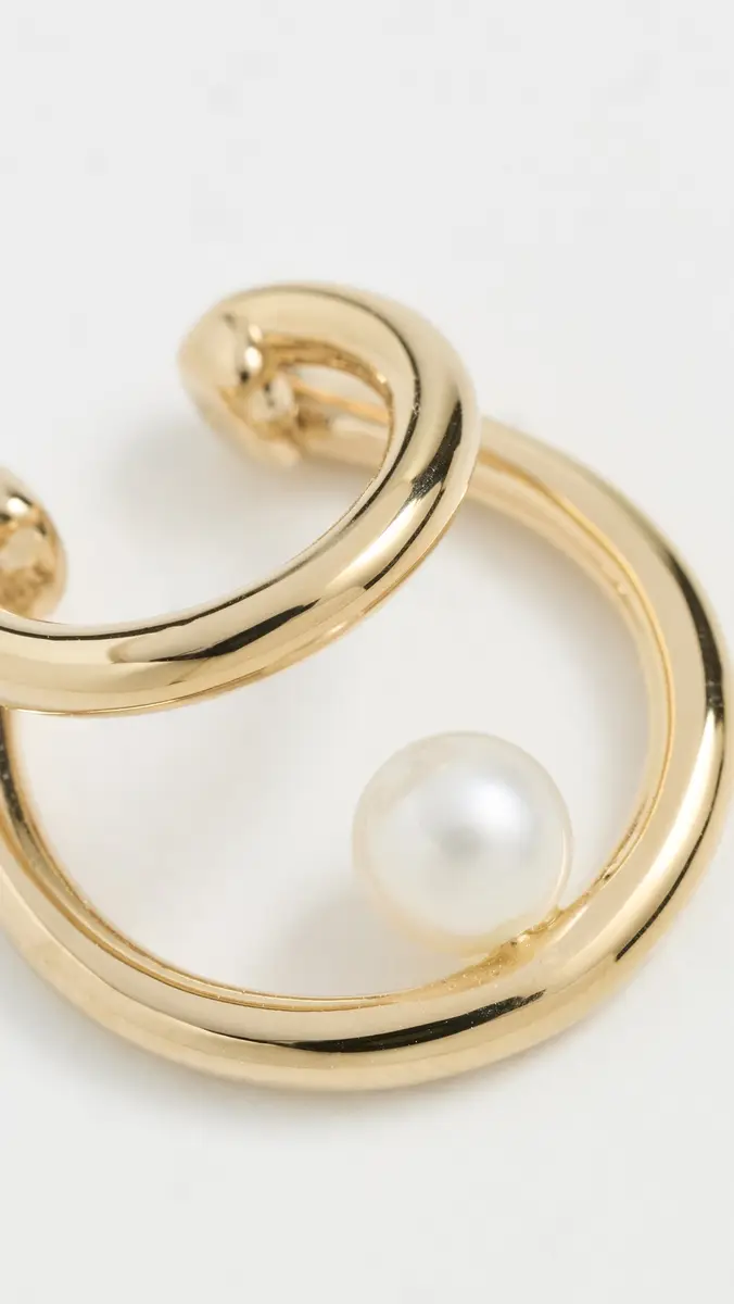 Otiumberg Double Pearl Ear Cuff Gold One Size | Thumbnail 5