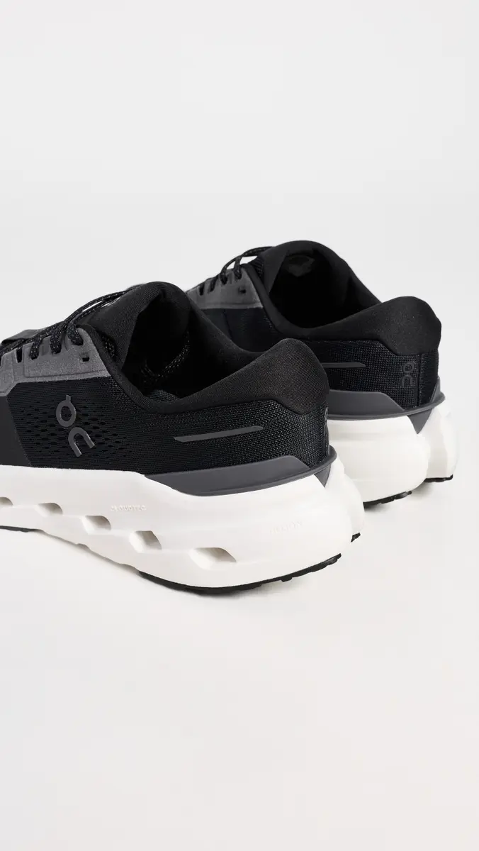 ON Cloudrunner 3 Sneakers | Thumbnail 3 ON Cloudrunner 3 Sneakers | Thumbnail 3