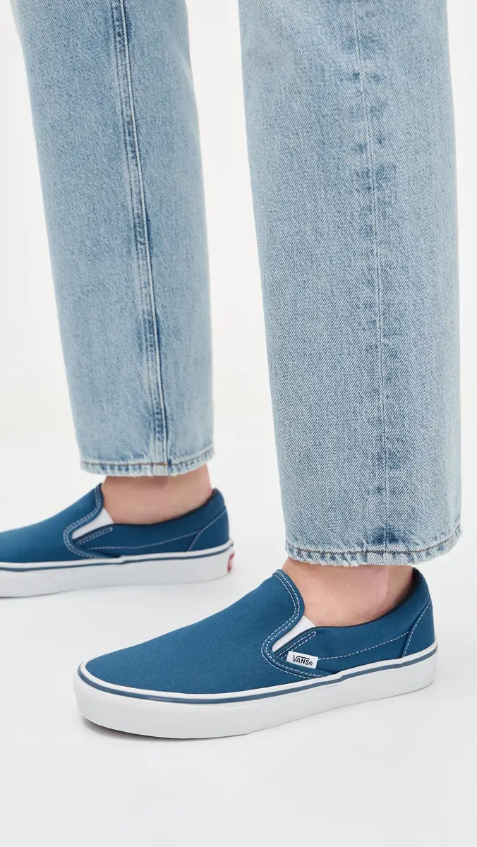 Vans U Classic Slip On Unisex Sneakers | Thumbnail 3 Vans U Classic Slip On Unisex Sneakers | Thumbnail 3