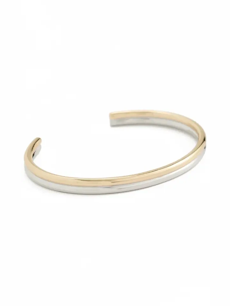 Thread Cuff