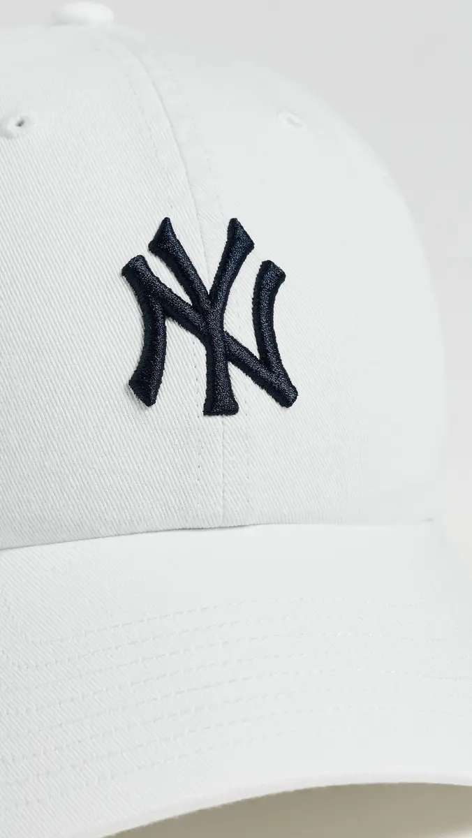 Sporty & Rich Yankees Serif Cap White One Size | Thumbnail 5