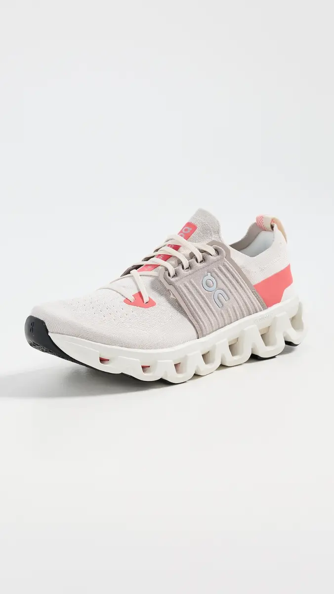 On Cloudswift 4 Sneakers Cream/Salmon | Thumbnail 2