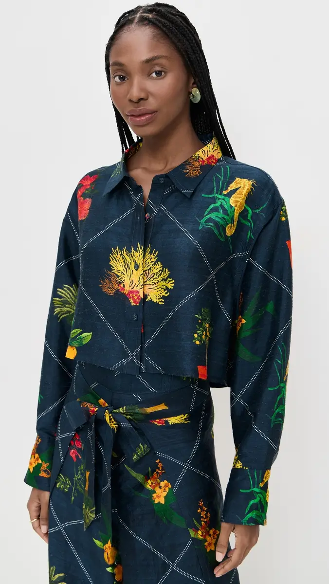Coniglio Palm Beach Cropped Classic Silk Button Down | Thumbnail 2 Coniglio Palm Beach Cropped Classic Silk Button Down | Thumbnail 2