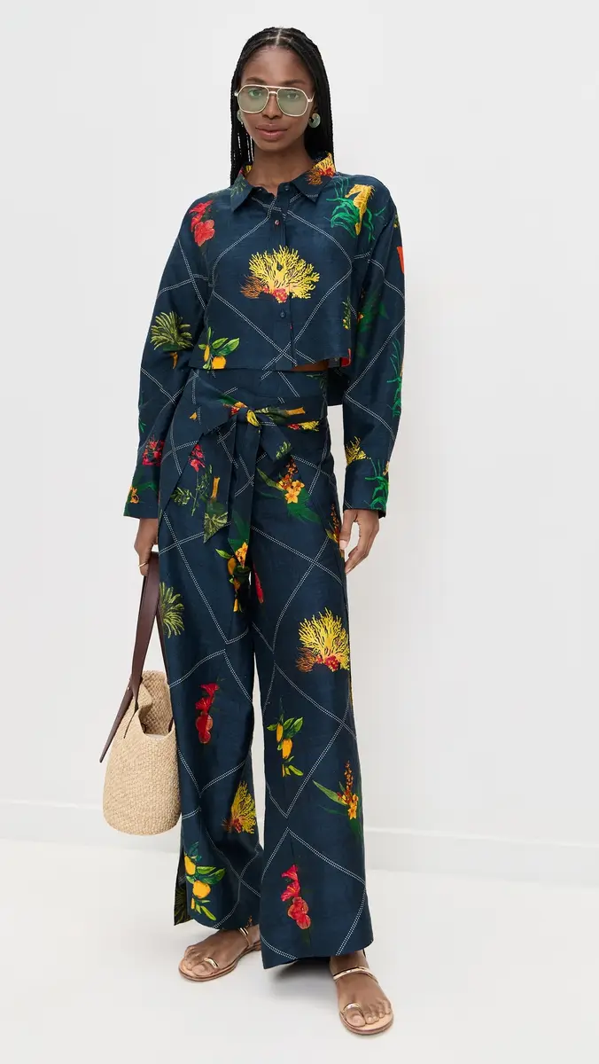 Coniglio Palm Beach Cropped Classic Silk Button Down | Thumbnail 5 Coniglio Palm Beach Cropped Classic Silk Button Down | Thumbnail 5