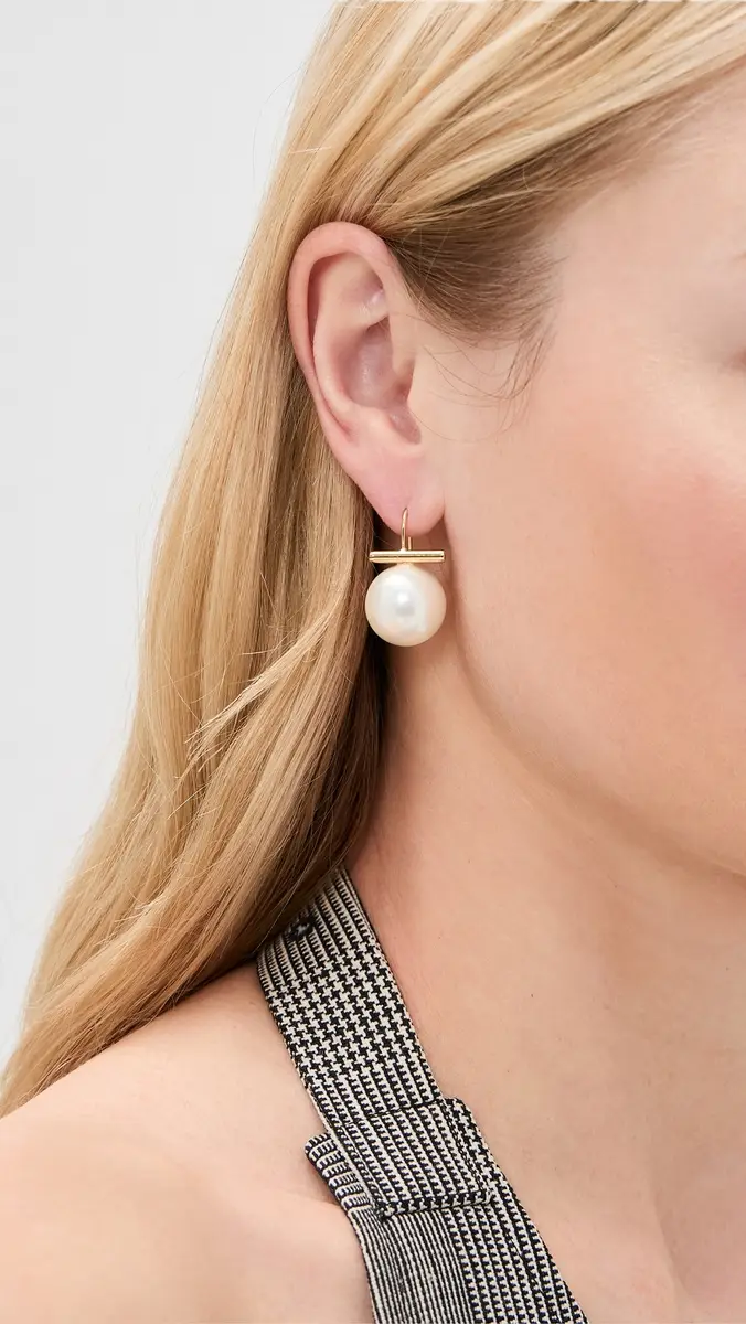 Shashi Pearl Giselle Studs | Thumbnail 3 Shashi Pearl Giselle Studs | Thumbnail 3