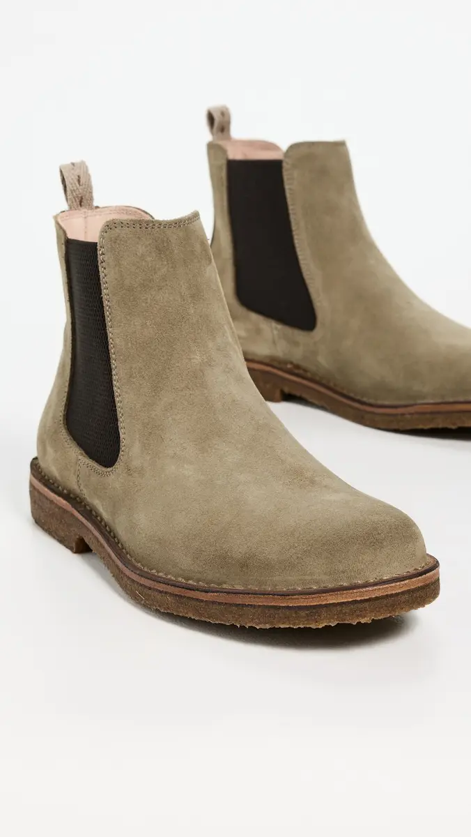 Astorflex Bitflex Suede Crepe Sole Chelsea Boots | Thumbnail 4 Astorflex Bitflex Suede Crepe Sole Chelsea Boots | Thumbnail 4