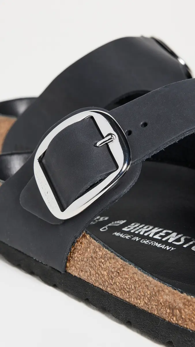 Birkenstock Gizeh Big Buckle Sandals Black | Thumbnail 6 Birkenstock Gizeh Big Buckle Sandals Black | Thumbnail 6