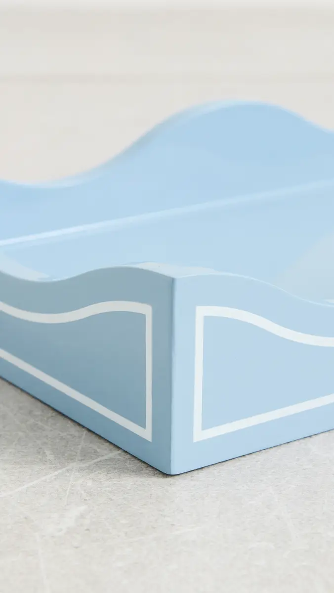 Weezie Lacquer Tray | Thumbnail 4