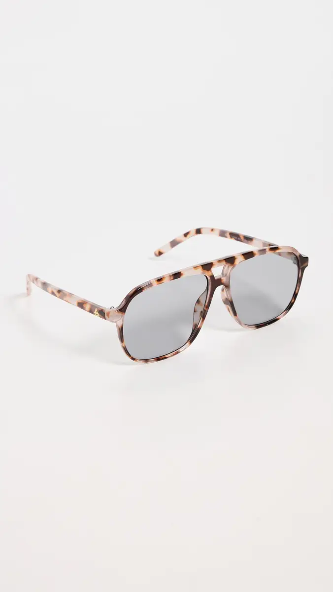 AIRE Monoceros Sunglasses | Thumbnail 4