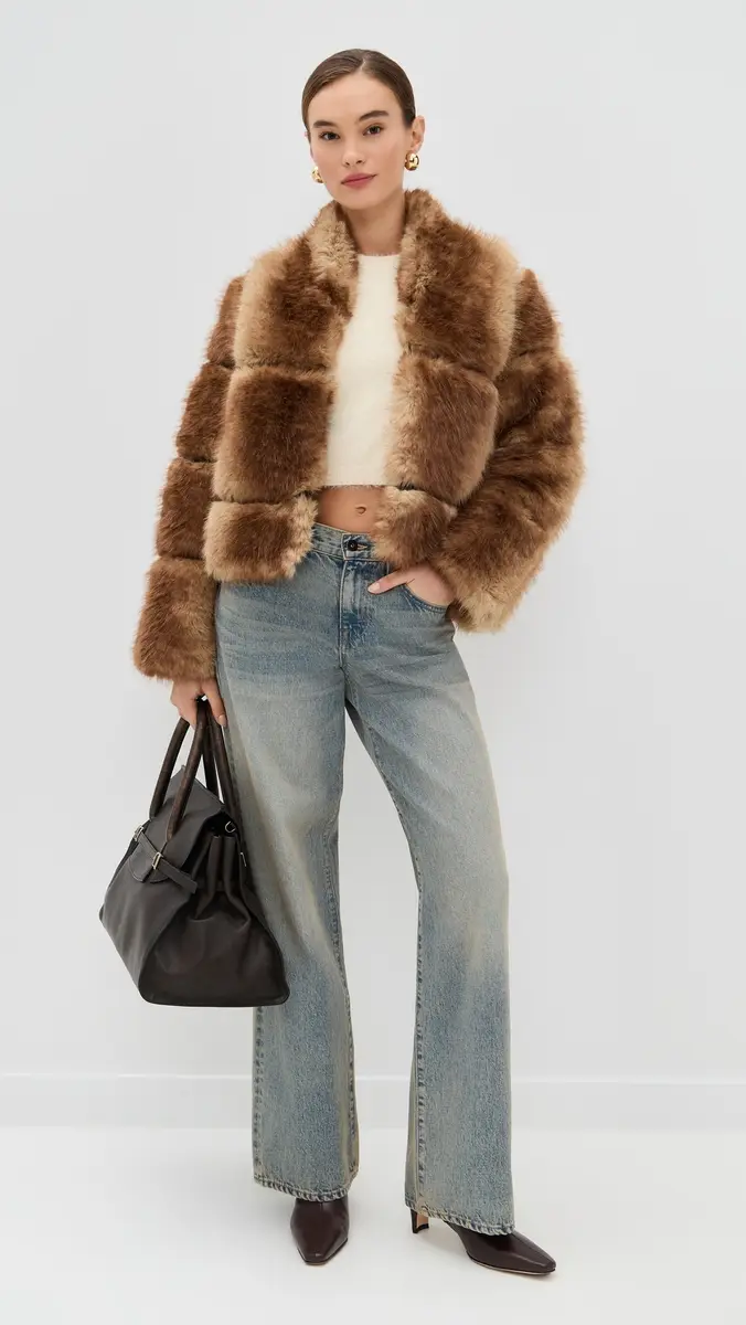 Apparis Sai Mink Coat | Thumbnail 5