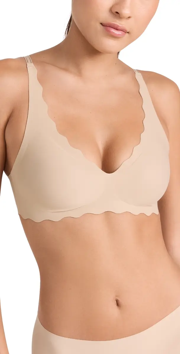 b.tempt'd by Wacoal b. tempt'd by Wacoal B Wow'd Wire Free Bralette Au Natural M | Image 1 b.tempt'd by Wacoal b. tempt'd by Wacoal B Wow'd Wire Free Bralette Au Natural M | Image 1