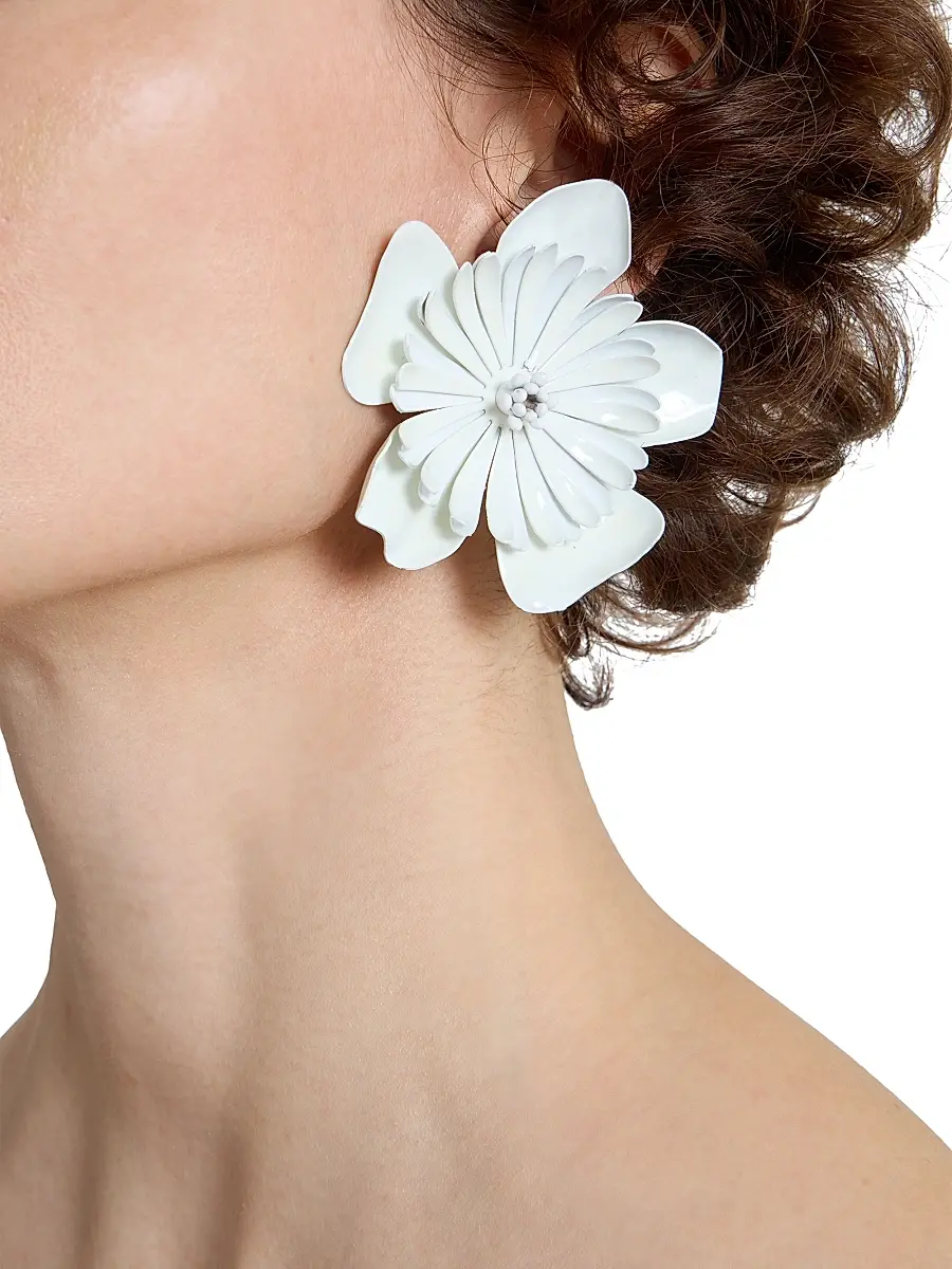 Chloé Women's Oversized Floral Stud Earrings - Cloudy White | Thumbnail 2 Chloé Women's Oversized Floral Stud Earrings - Cloudy White | Thumbnail 2