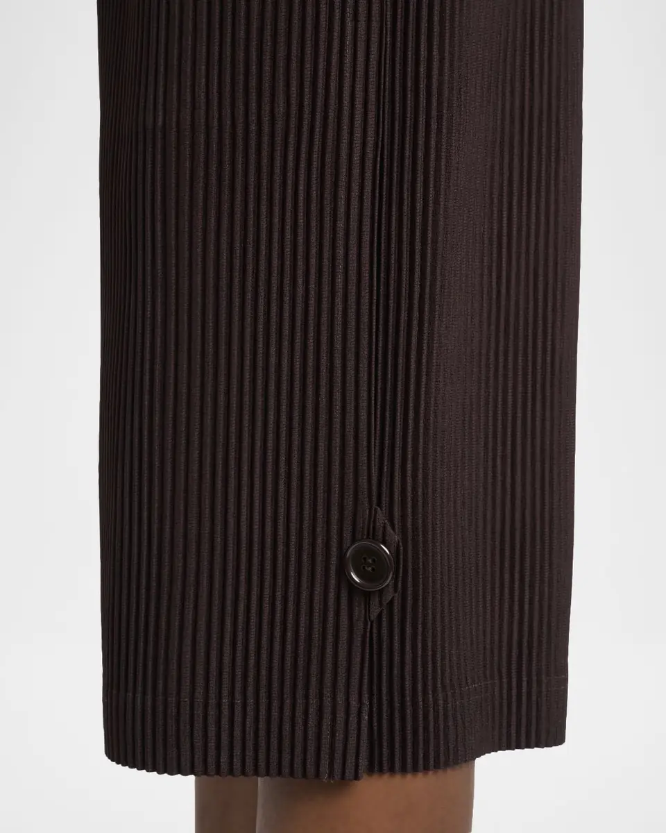 Homme Plissé Issey Miyake Men's Pleated Bermuda Shorts | Thumbnail 4 Homme Plissé Issey Miyake Men's Pleated Bermuda Shorts | Thumbnail 4
