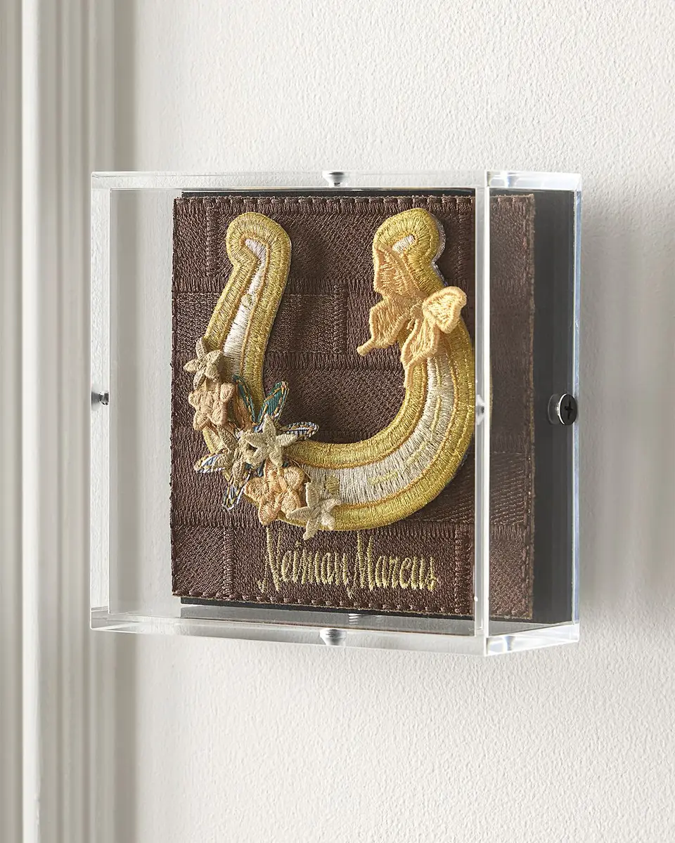 Stephen Wilson Studio "Horseshoe Luck" Petite Embroidered Art | Thumbnail 4 Stephen Wilson Studio "Horseshoe Luck" Petite Embroidered Art | Thumbnail 4