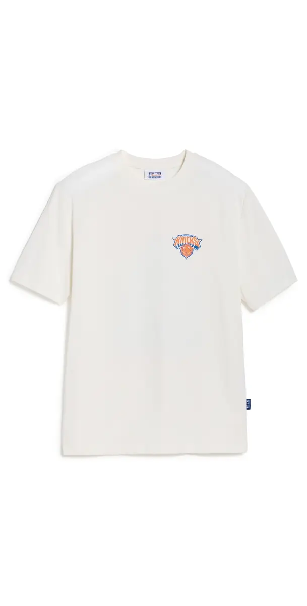 New York or Nowhere Knicks Skyscraper T-Shirt Off White | Image 1 New York or Nowhere Knicks Skyscraper T-Shirt Off White | Image 1