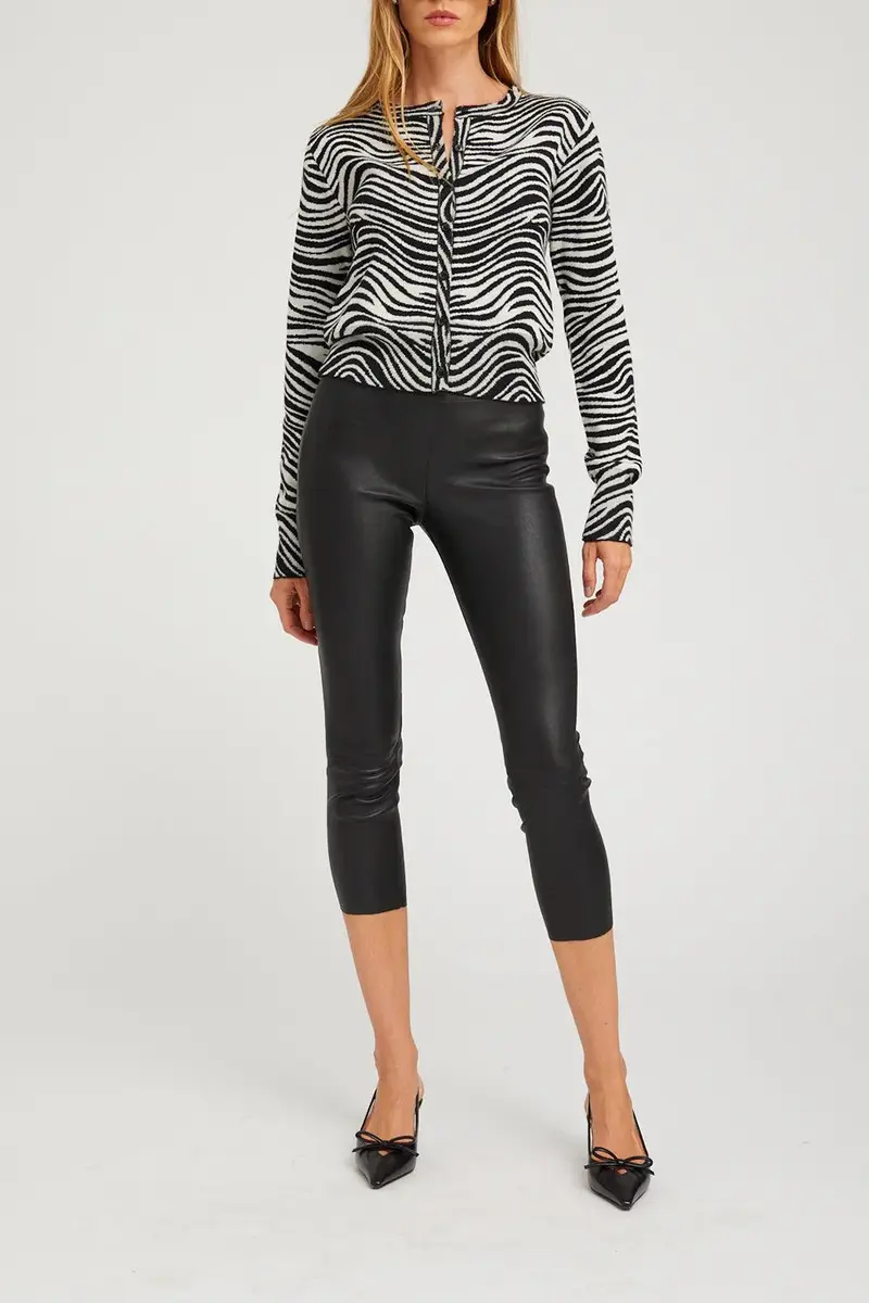 Sprwmn Crop Legging | Thumbnail 2