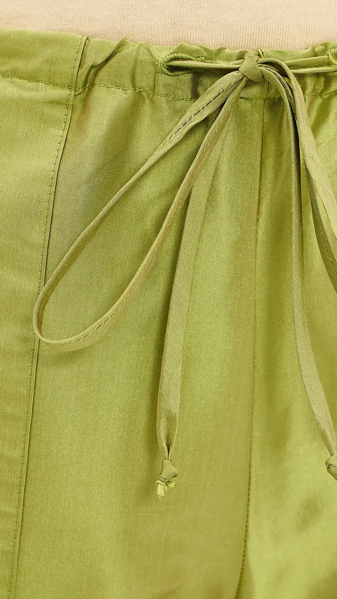 DONNI. DONNI. The Silk Taffeta Drawstring Cargo Pants | Thumbnail 6 DONNI. DONNI. The Silk Taffeta Drawstring Cargo Pants | Thumbnail 6