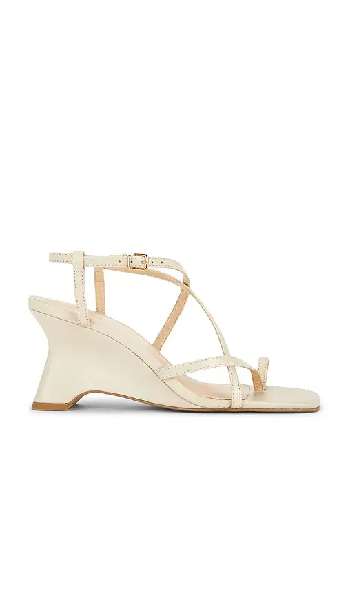 Dolce Vita Aylee Sandal | Image 1 Dolce Vita Aylee Sandal | Image 1