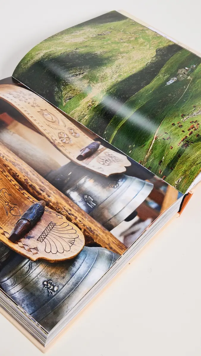 ASSOULINE Wine & Travel France Book | Thumbnail 5
