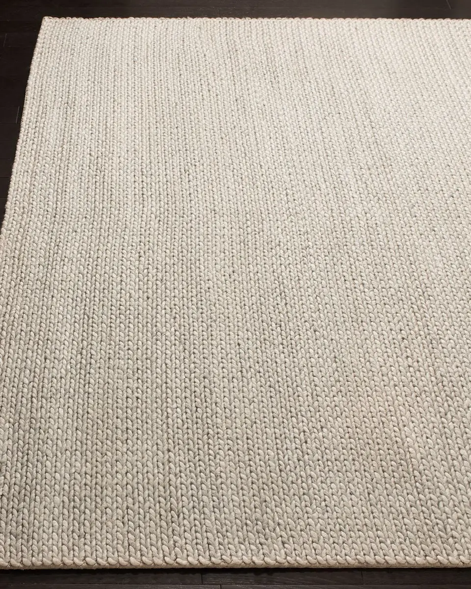 Safavieh Lark Hand-Tufted Rug