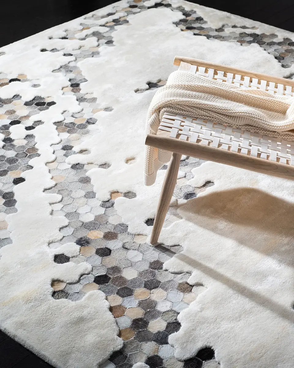 Safavieh Dasher Hand-Tufted Rug | Image 1 Safavieh Dasher Hand-Tufted Rug | Image 1