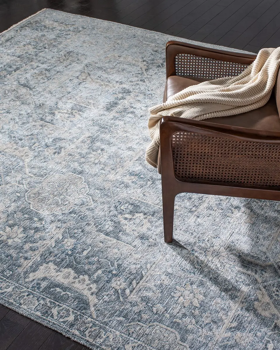 Safavieh Fanwsley Hand-Knotted Rug