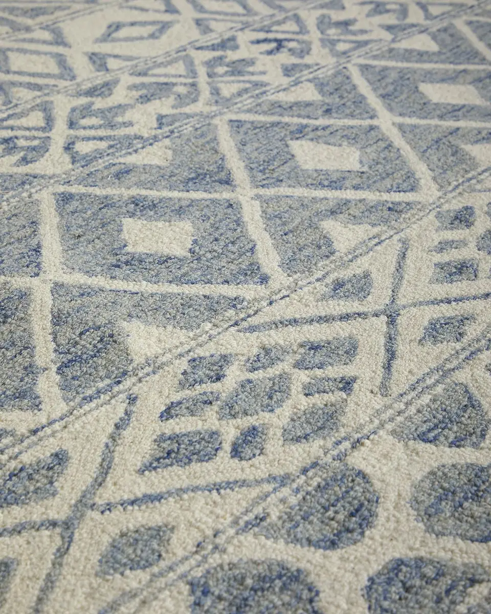 Lauren Ralph Lauren Theresa Hand-Tufted Rug | Thumbnail 3 Lauren Ralph Lauren Theresa Hand-Tufted Rug | Thumbnail 3