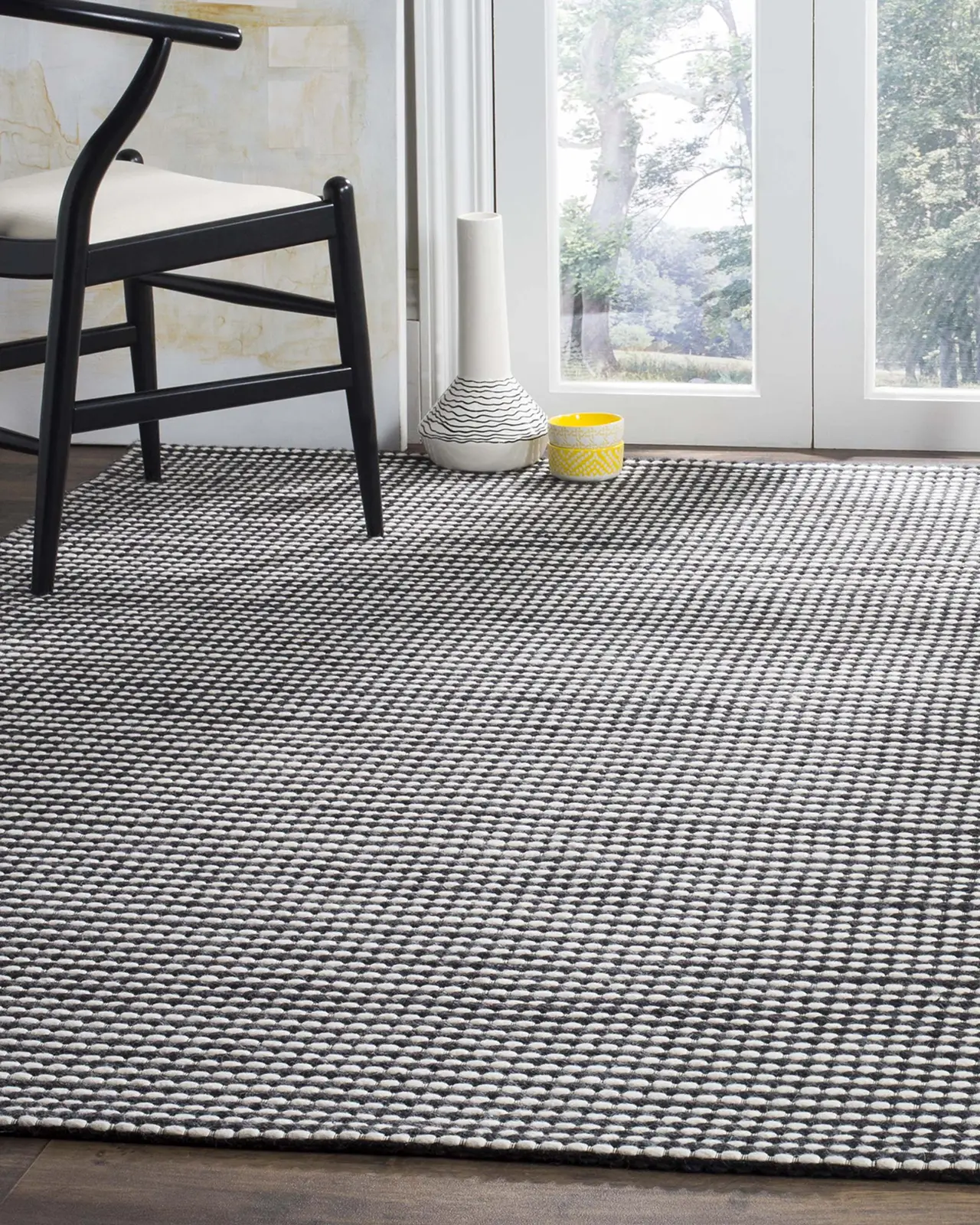 Safavieh Lyle Hand-Loomed Rug