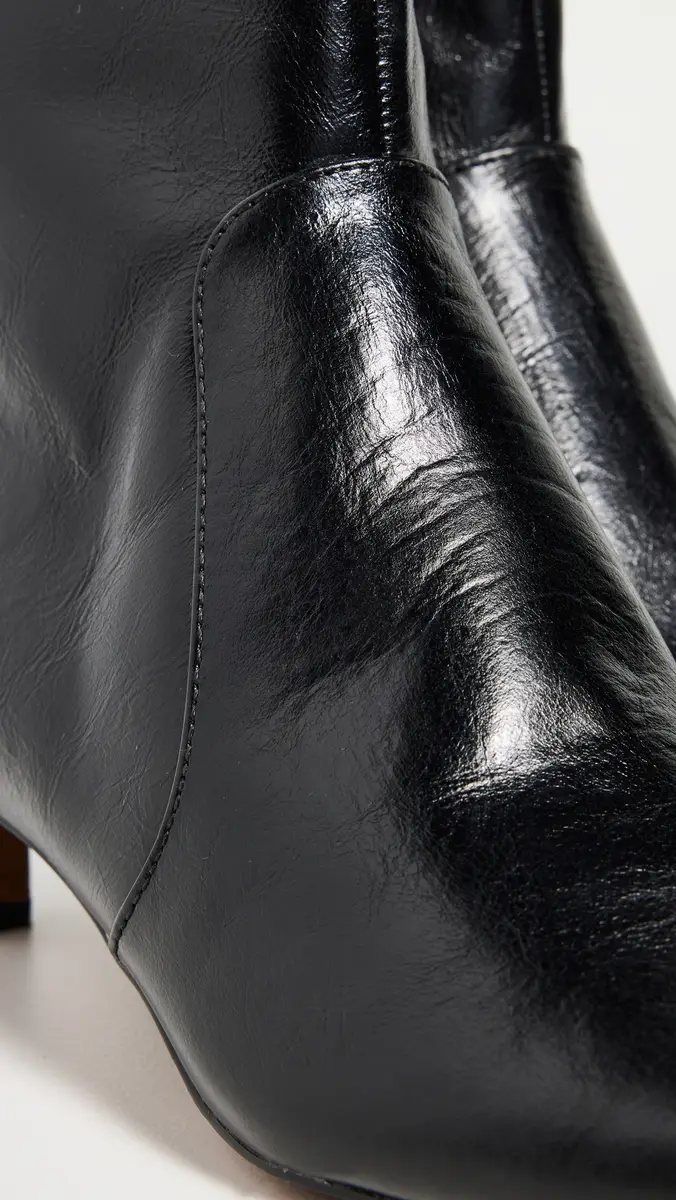 Madewell The Dimes Kitten Heel Boot In Crinkle Leather | Thumbnail 6 Madewell The Dimes Kitten Heel Boot In Crinkle Leather | Thumbnail 6